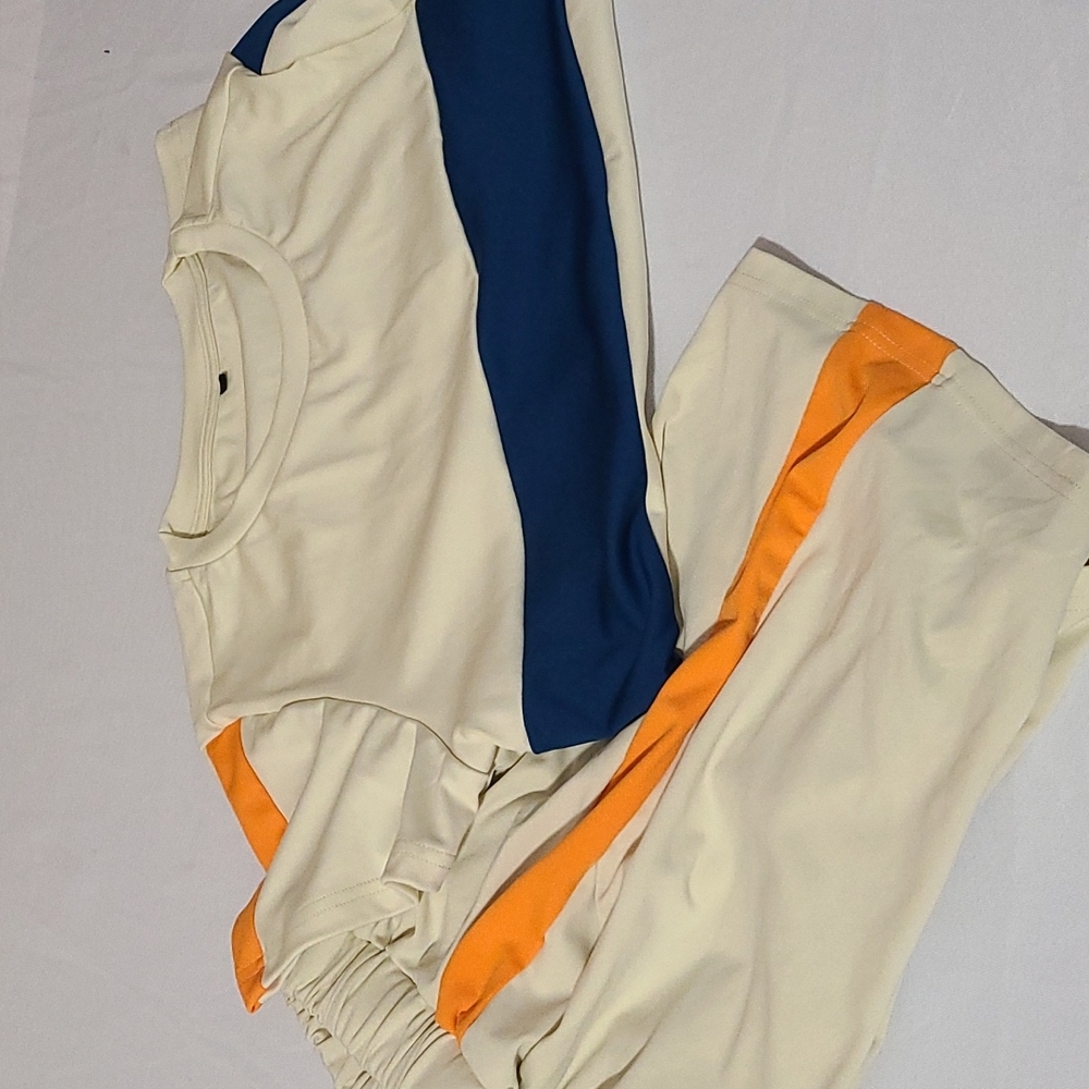 Conjunto, small - Picture 3 of 3